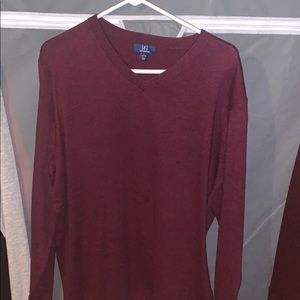 Maroon Long Sleeve thin sweater.